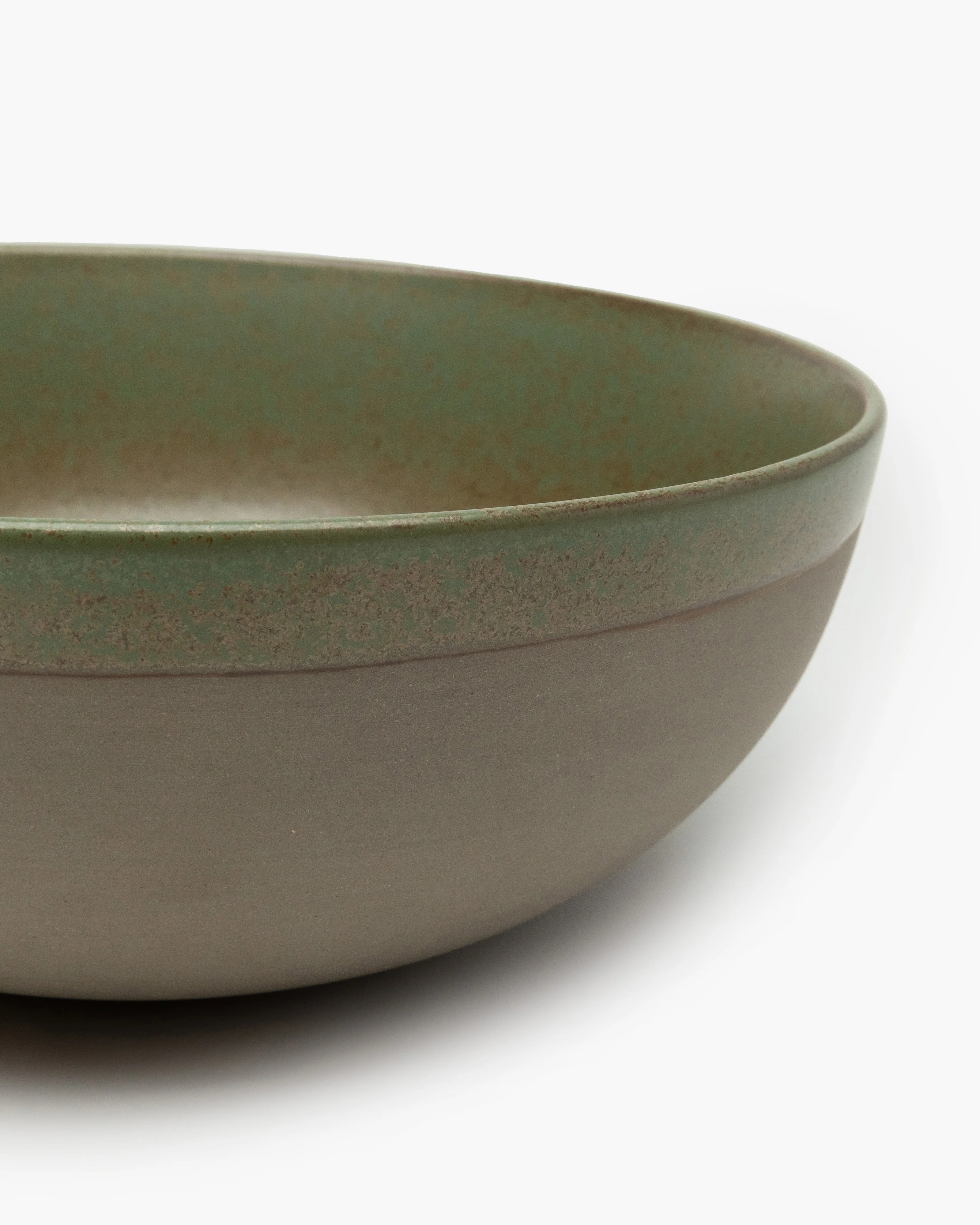 Serving bowl L camogreen Surface - Image 3