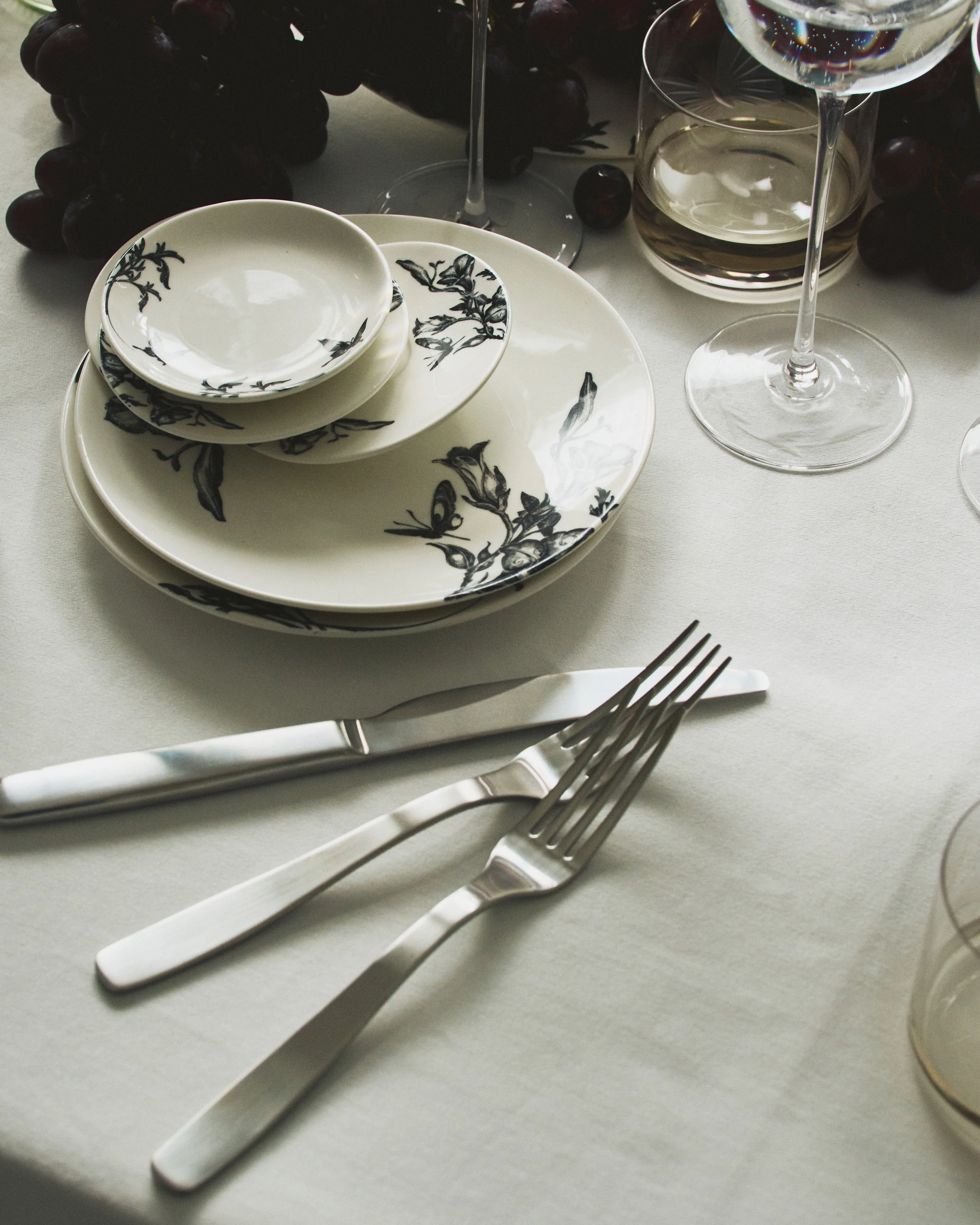 Breakfast plate magical blossom white - black Unity - Image 2