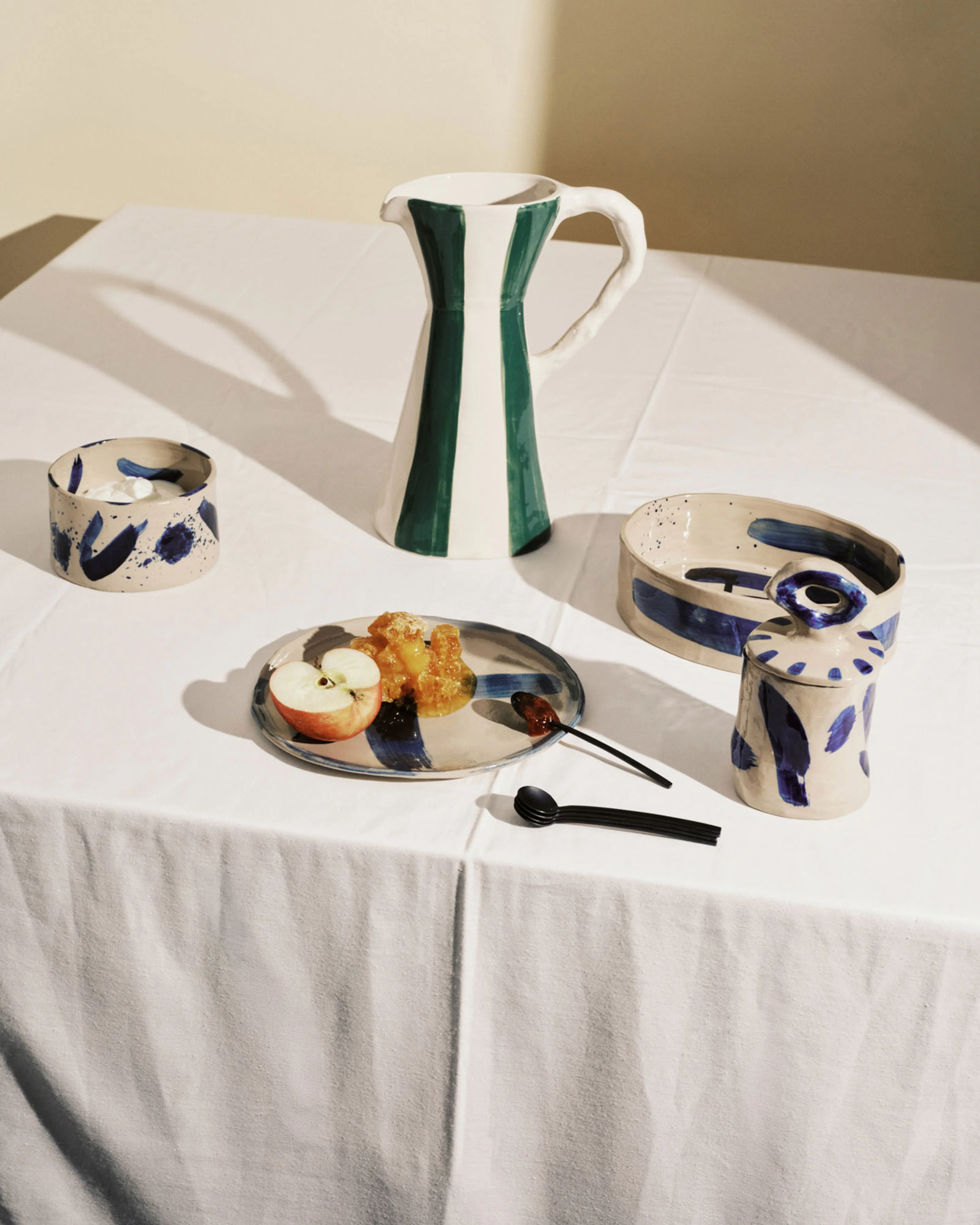 Ceramic jug beige - green Charly - Image 2