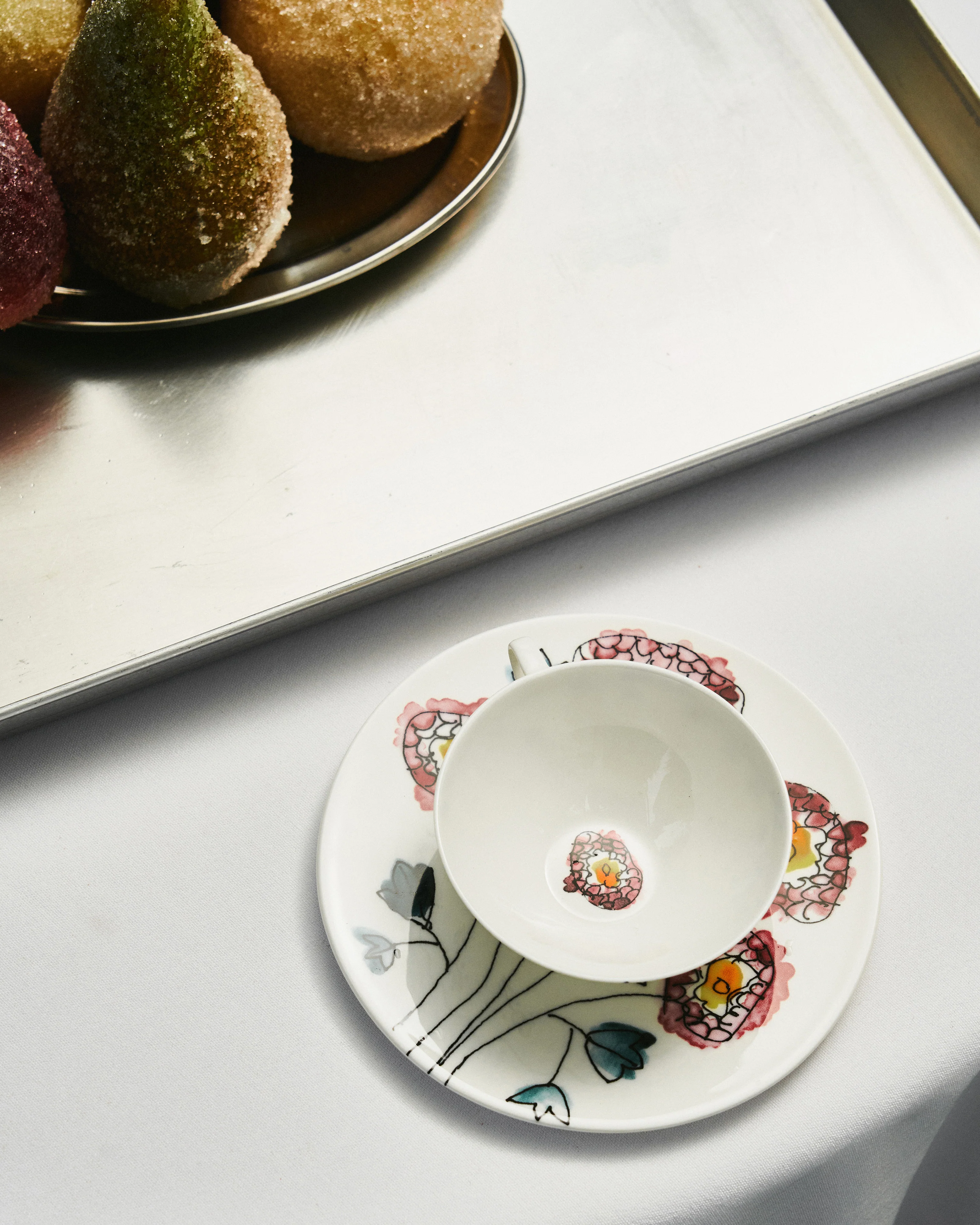 Coffee cup low with saucer Anemone milk Midnight Flowers - Image 2