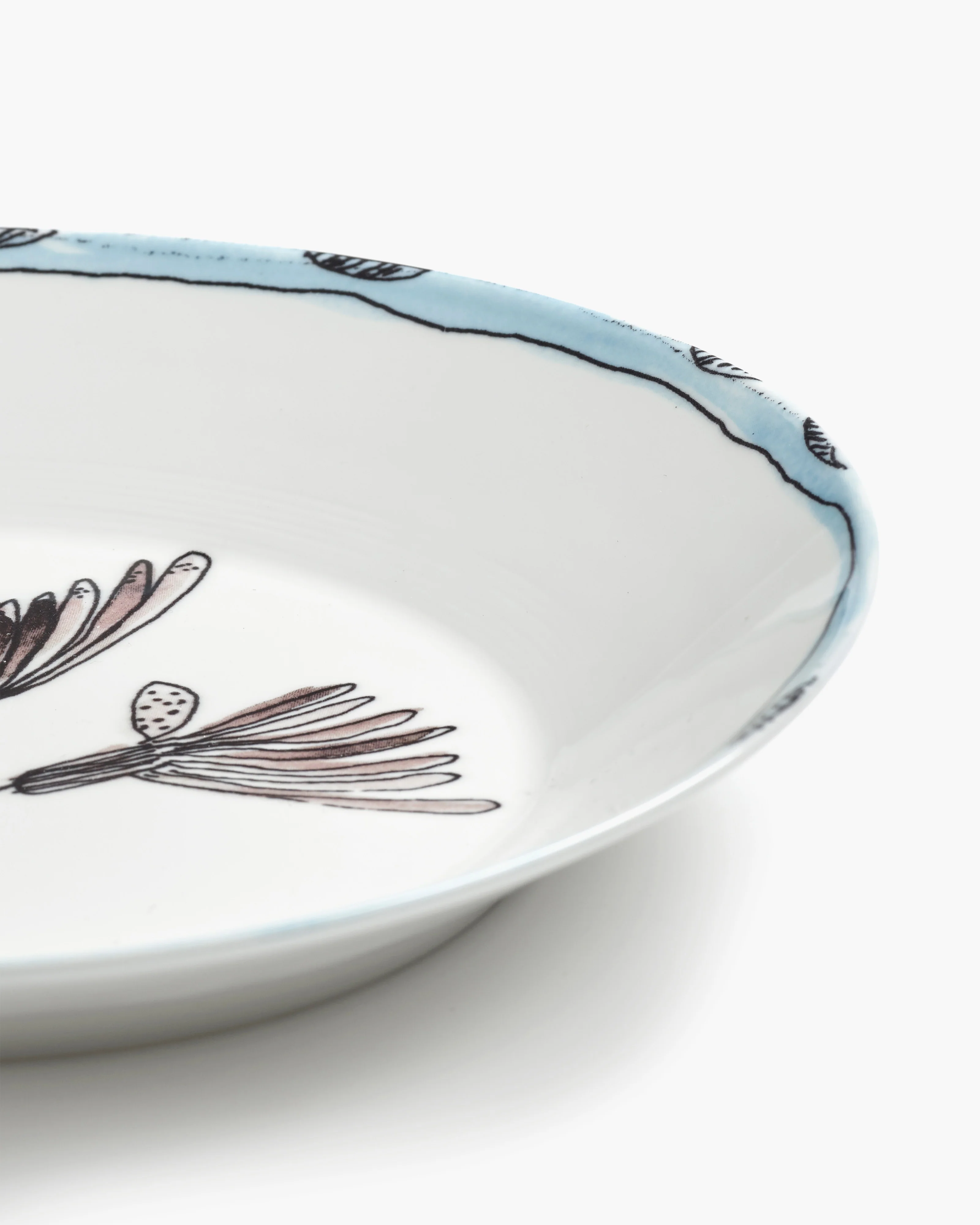 Deep plate S Camelia aubergine Midnight Flowers - Image 4