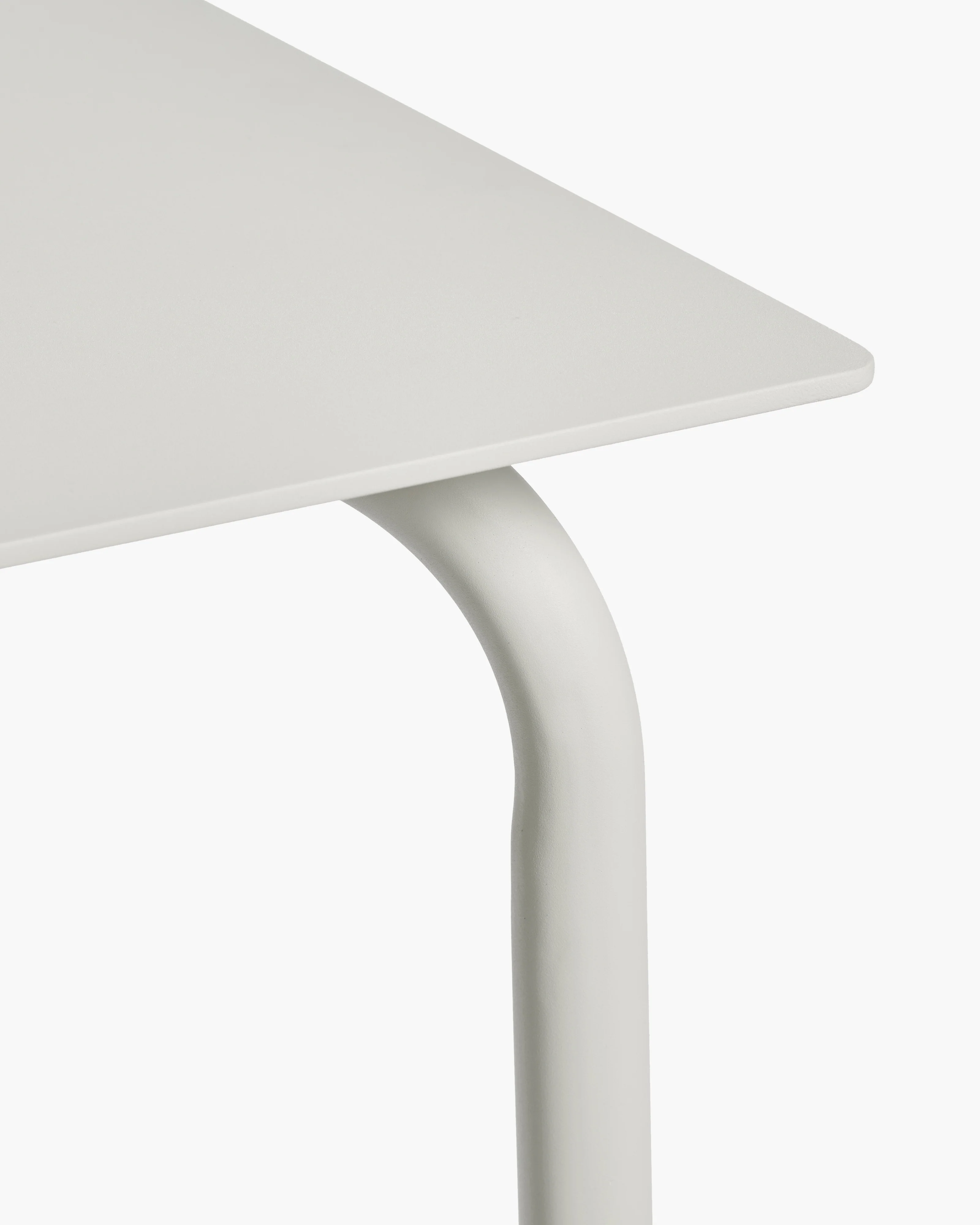 Dining table L aluminium sand August - Image 3