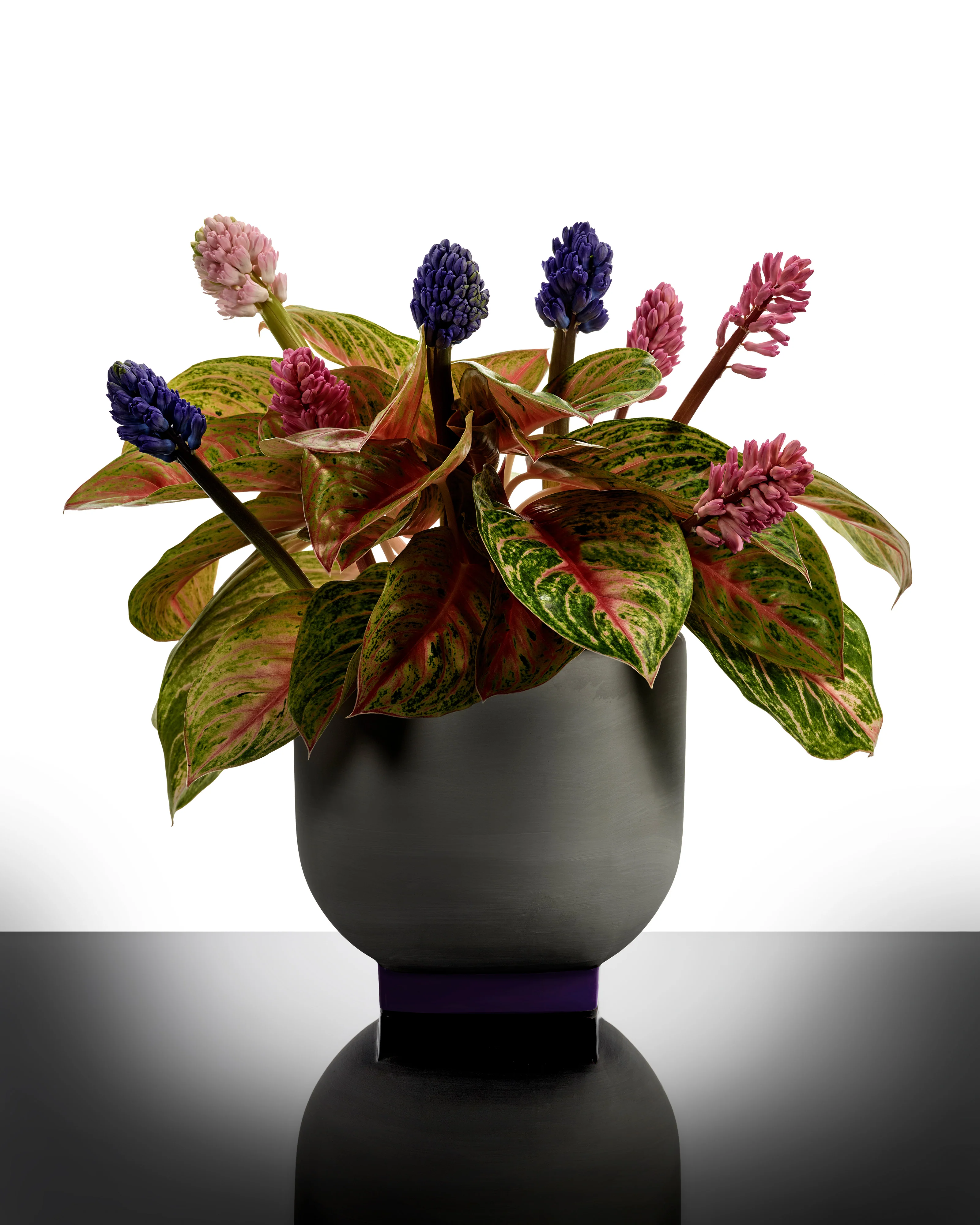 Flower pot 03 grey - purple Rosamar - Image 2