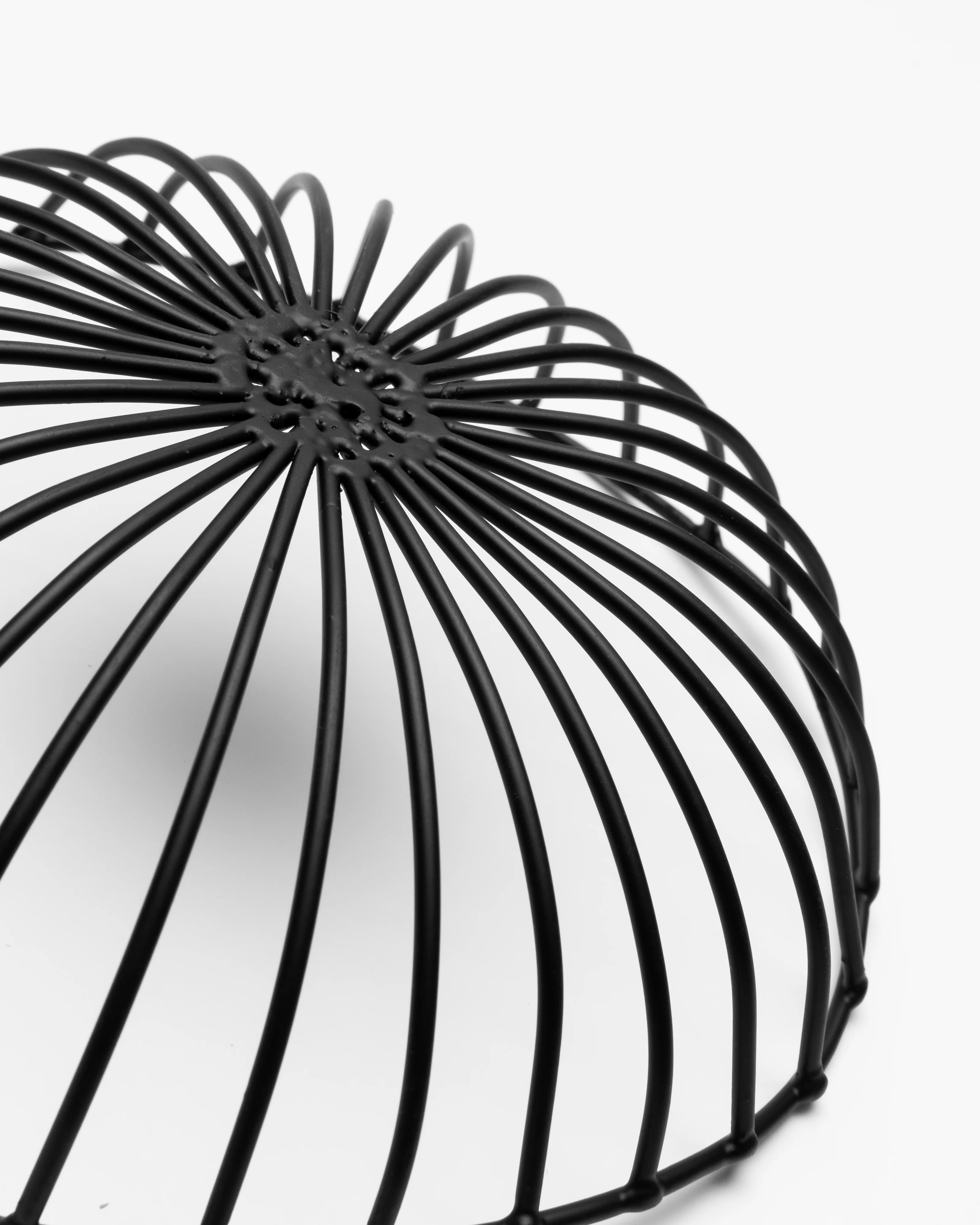 Iron bread basket L black Catu Metal Sculptures - Image 4