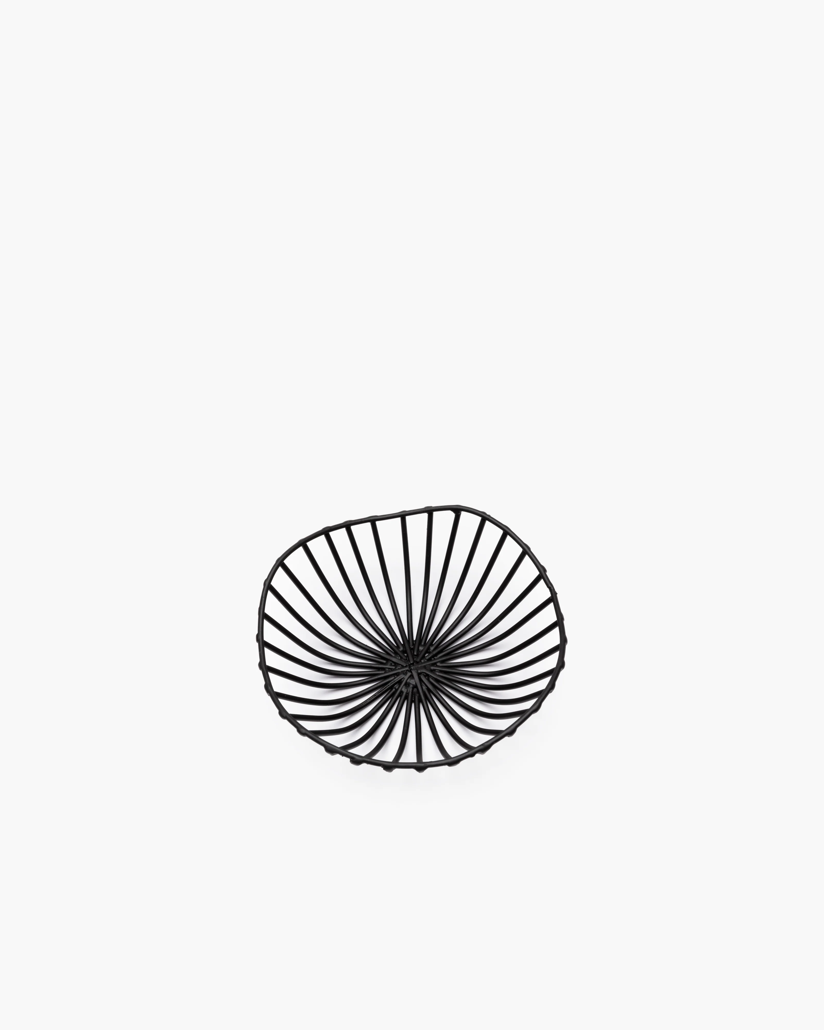 Iron bread basket S black Catu Metal Sculptures - Image 3