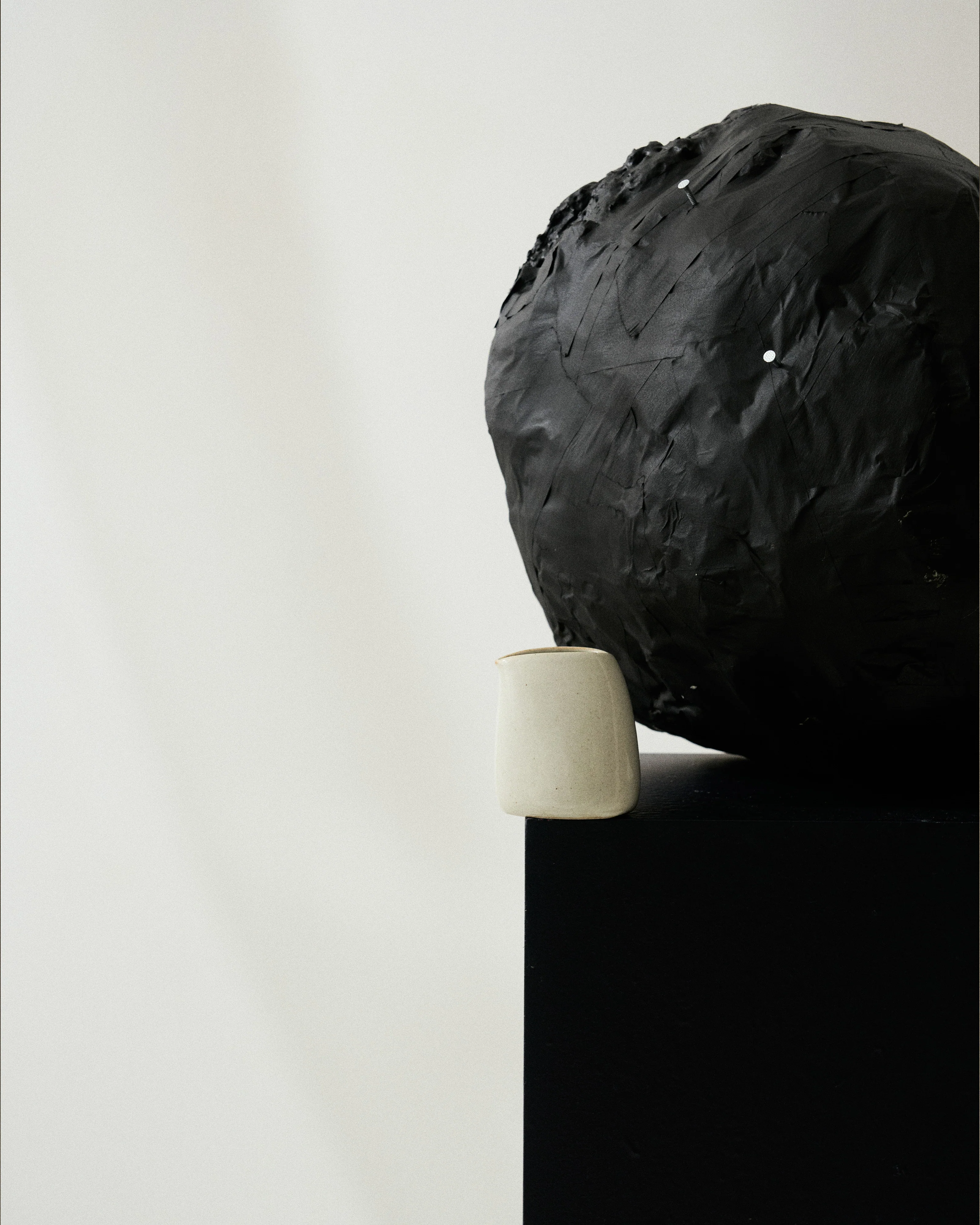 Jug S off-white Out of lines - Image 2