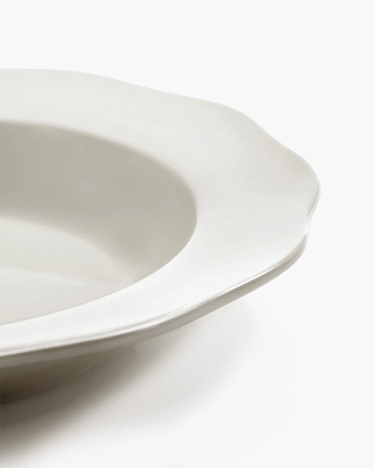 Pasta Plate White Silhouette - Image 4