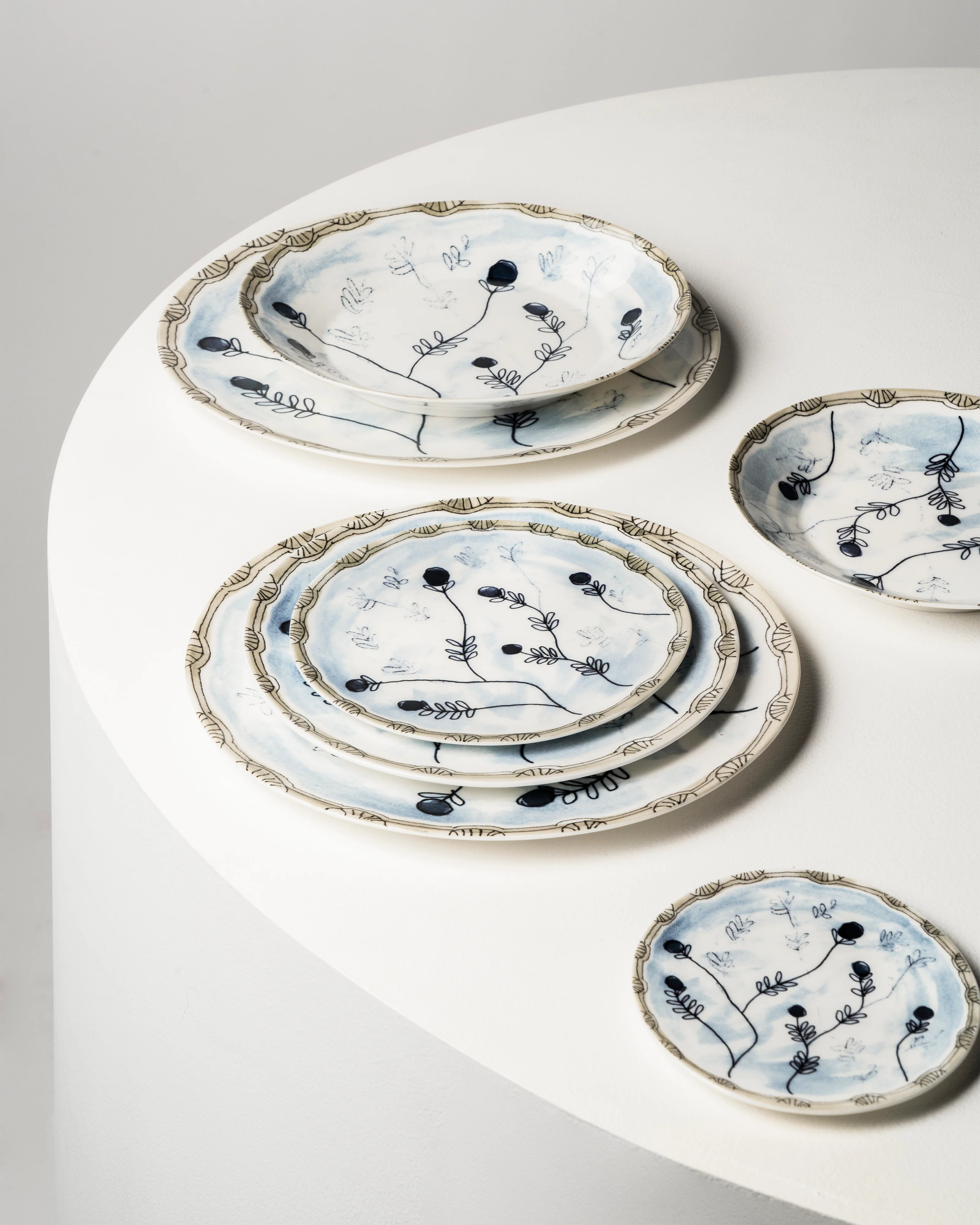 Dinner plate Mirtillo tea Midnight Flowers - Image 3