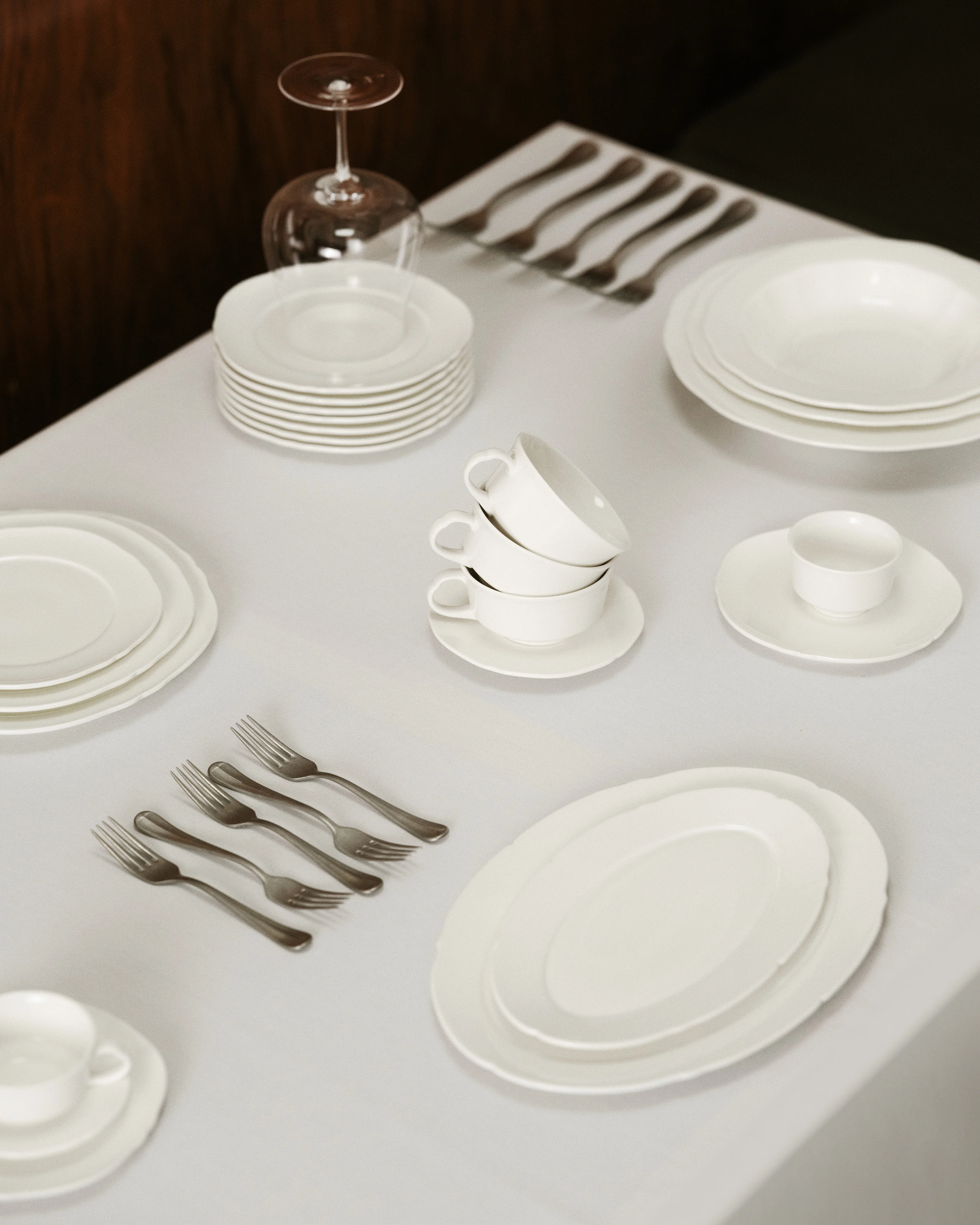Plate oval M white Silhouette - Image 2