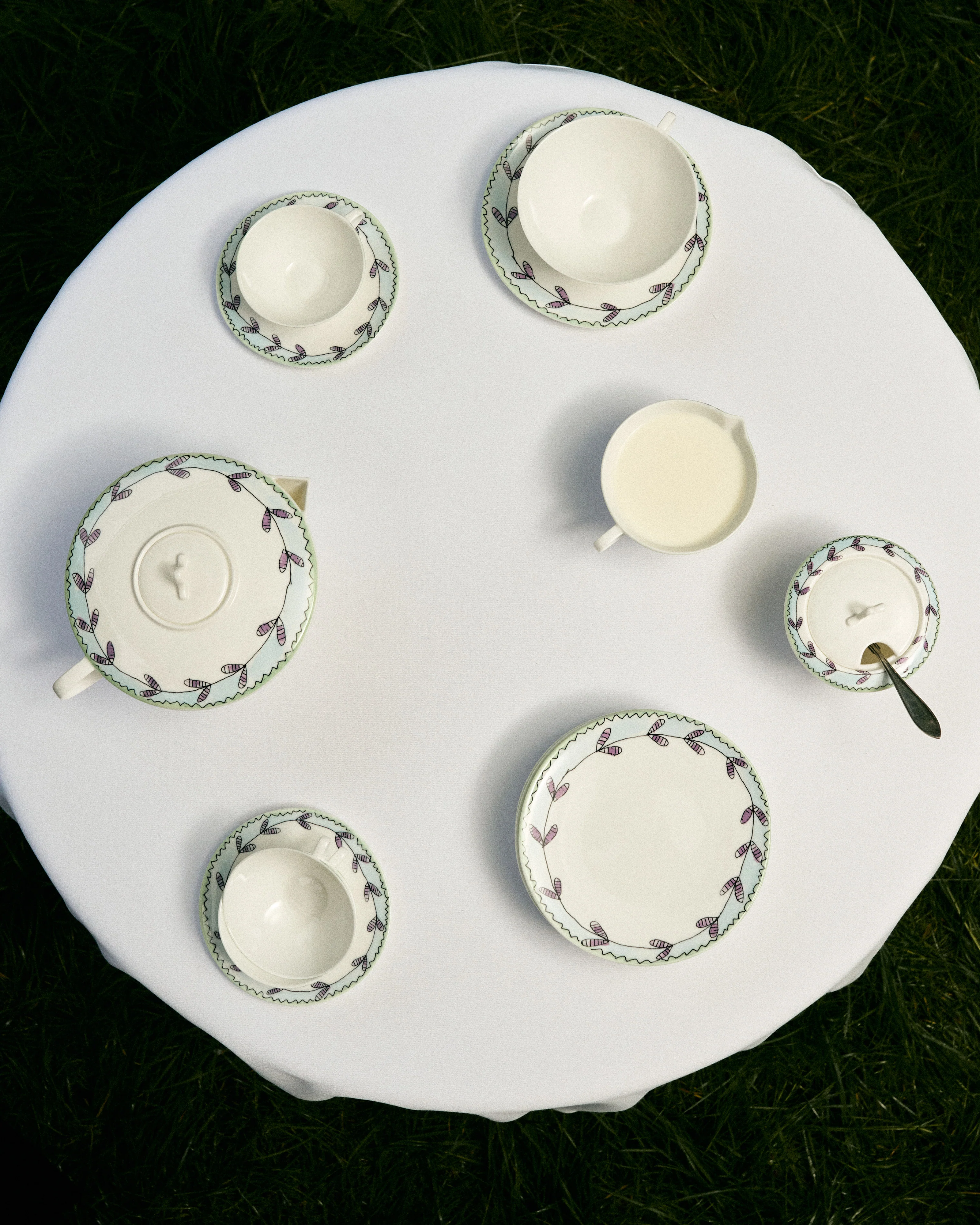 Saucer cappuccino cup Blossom milk Midnight Flowers - Image 2