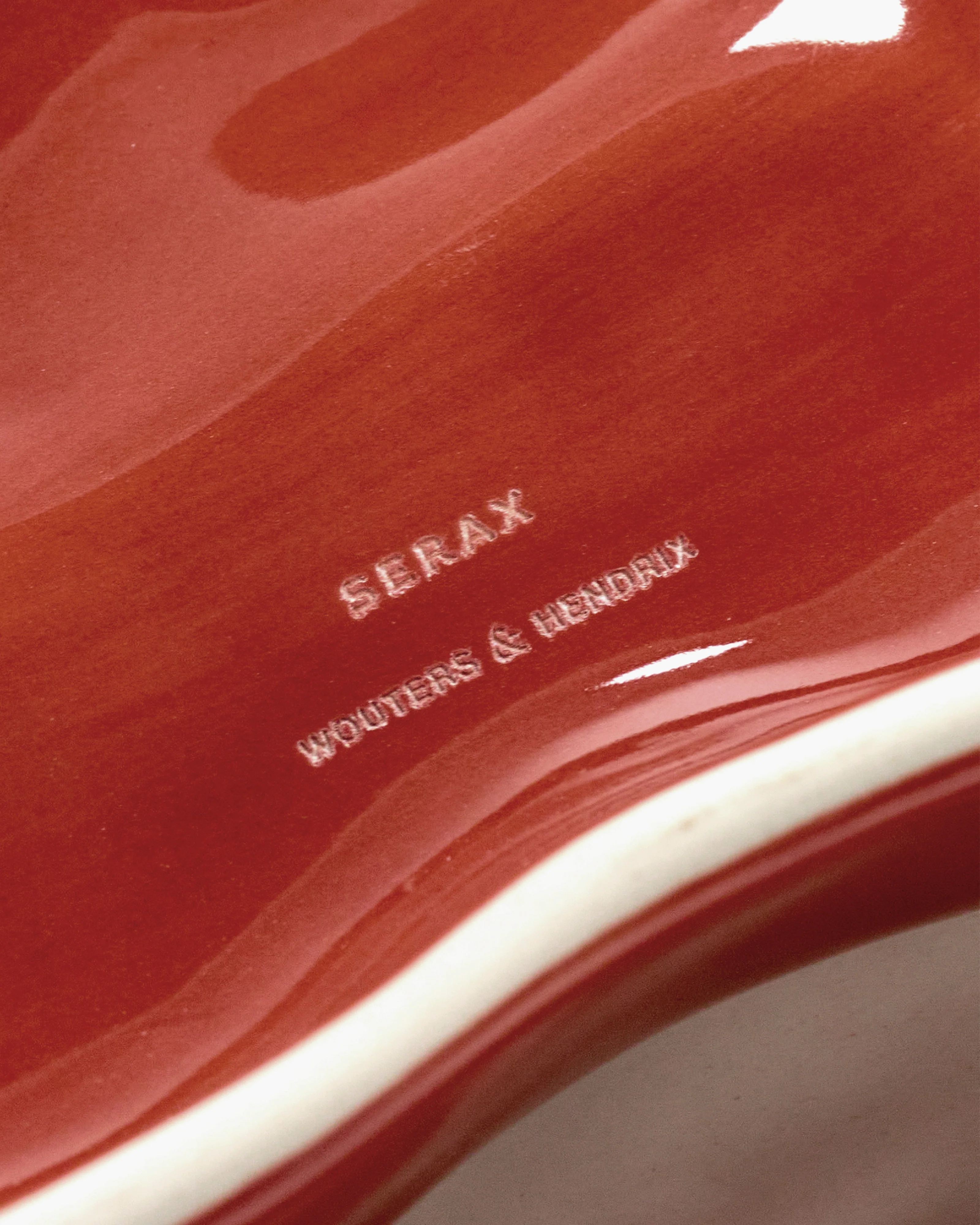 Serving dish Lips S red Les Objets Mouleversants - Image 5