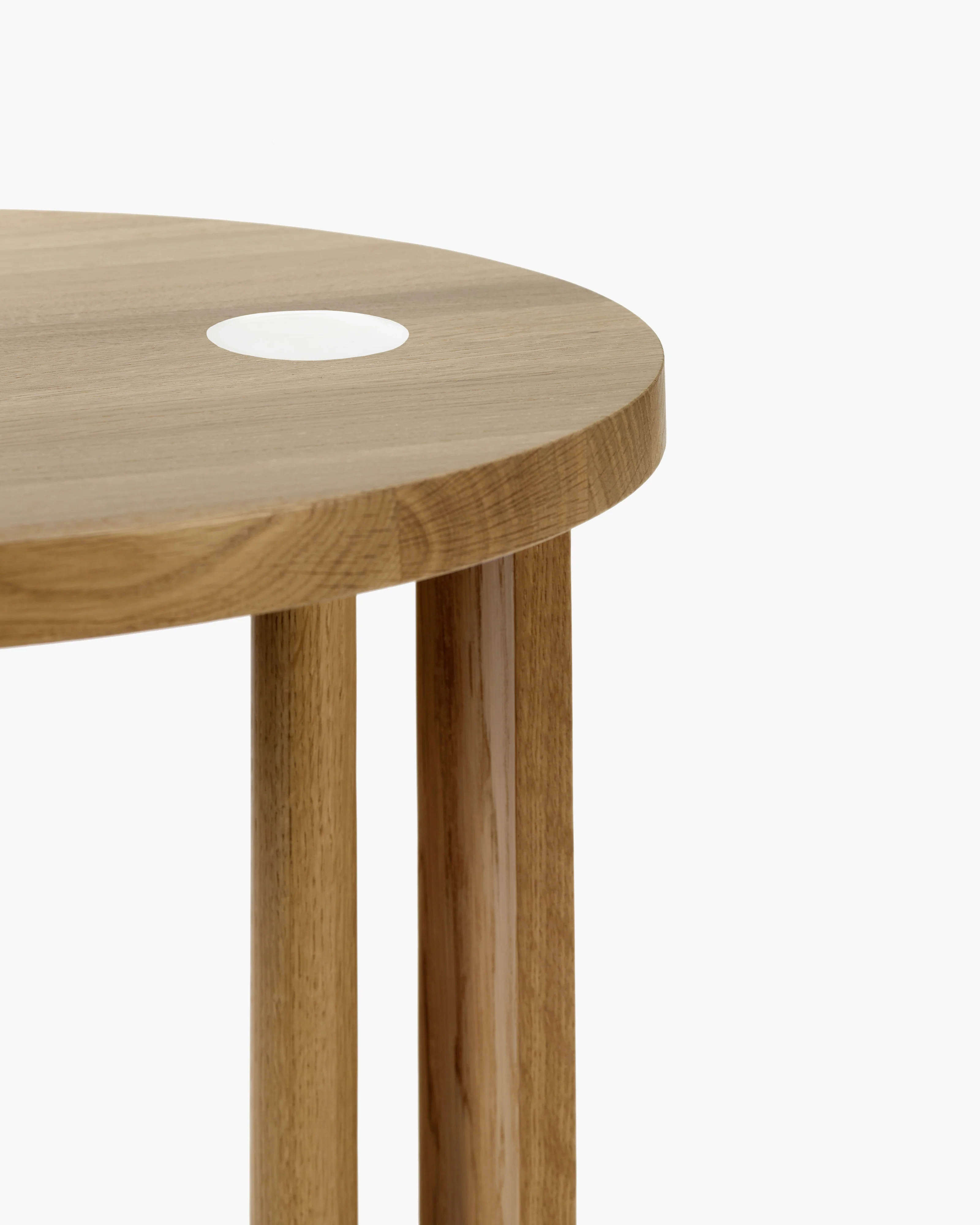 Side table S with LED light oak natural  Aura - Image 6