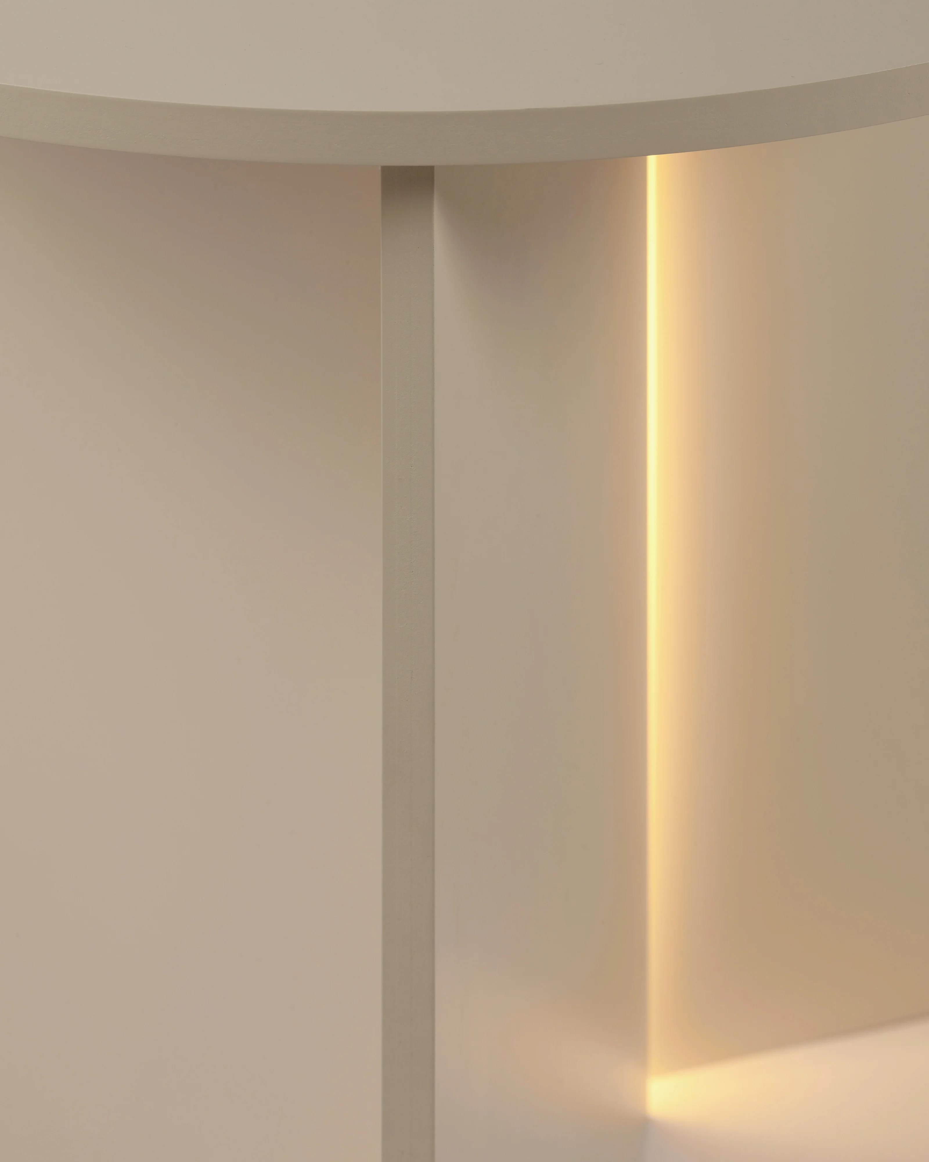 Side table with LED light cream Stella - Image 5