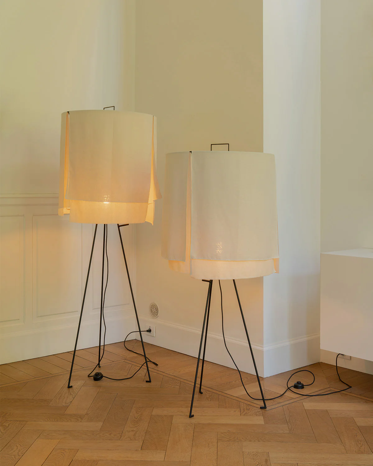 Standing lamp L black - beige Nomad - Image 2