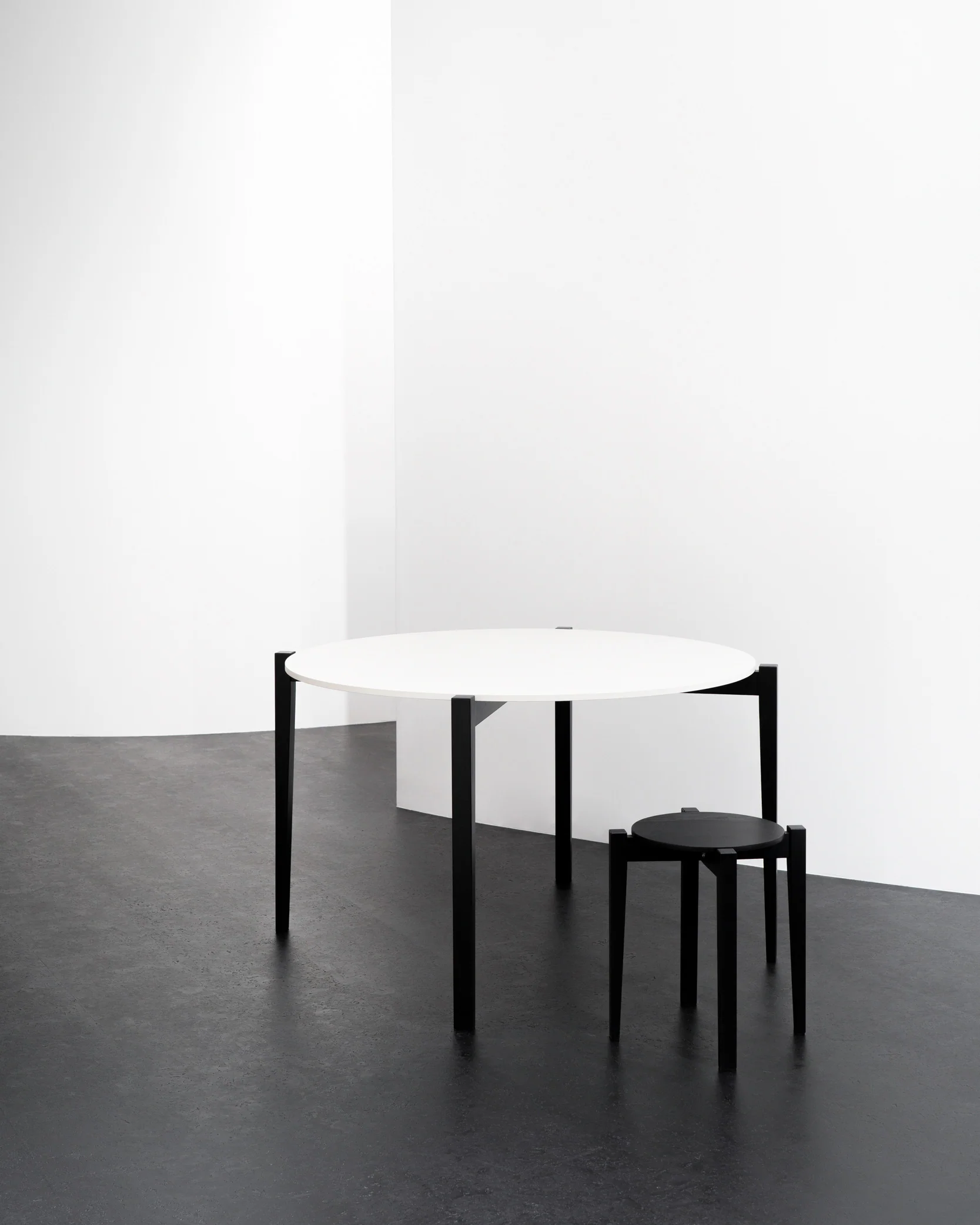 Table round beech black/off-white Eloïs - Image 2