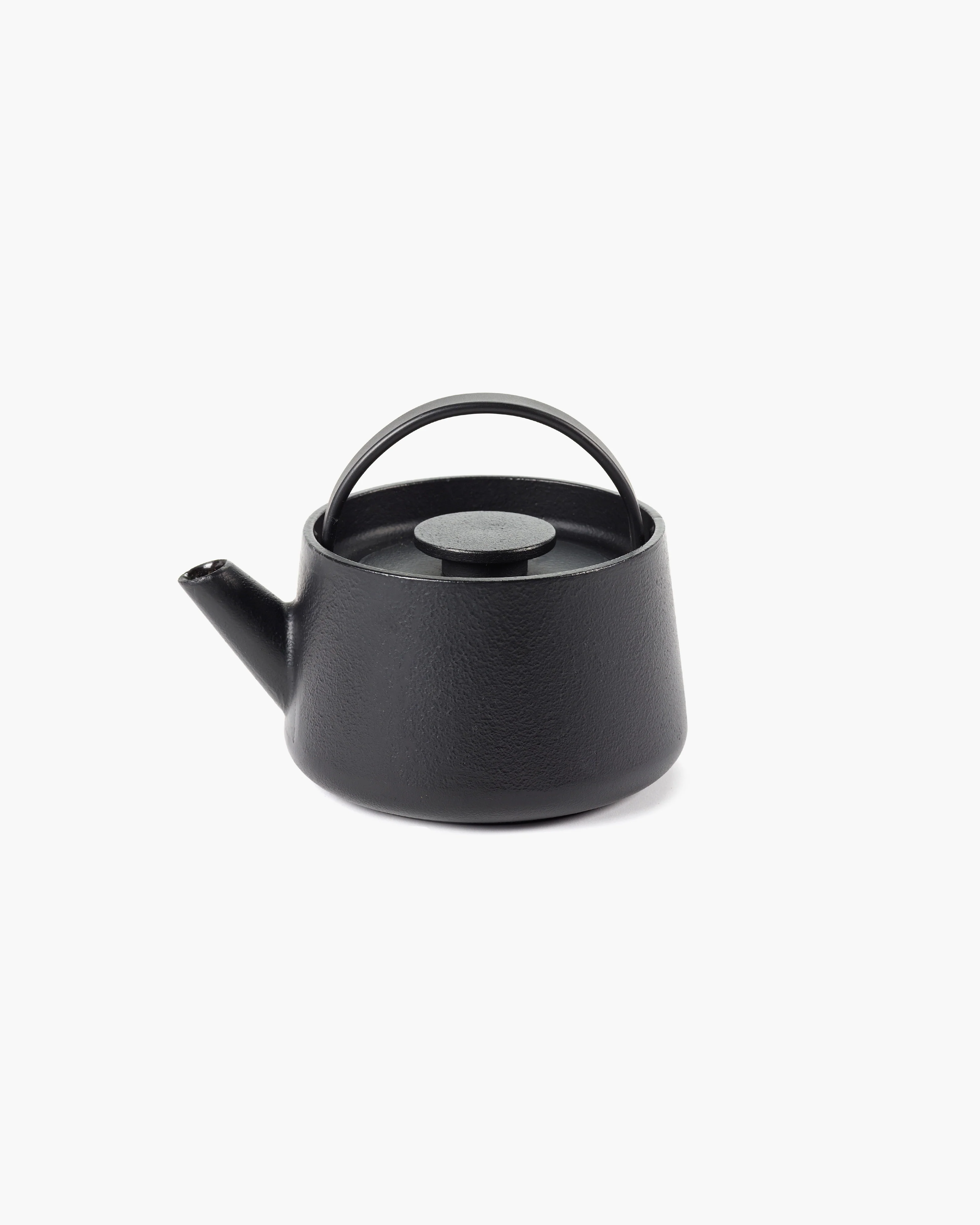 Tea pot M cast iron black 80cl Inku