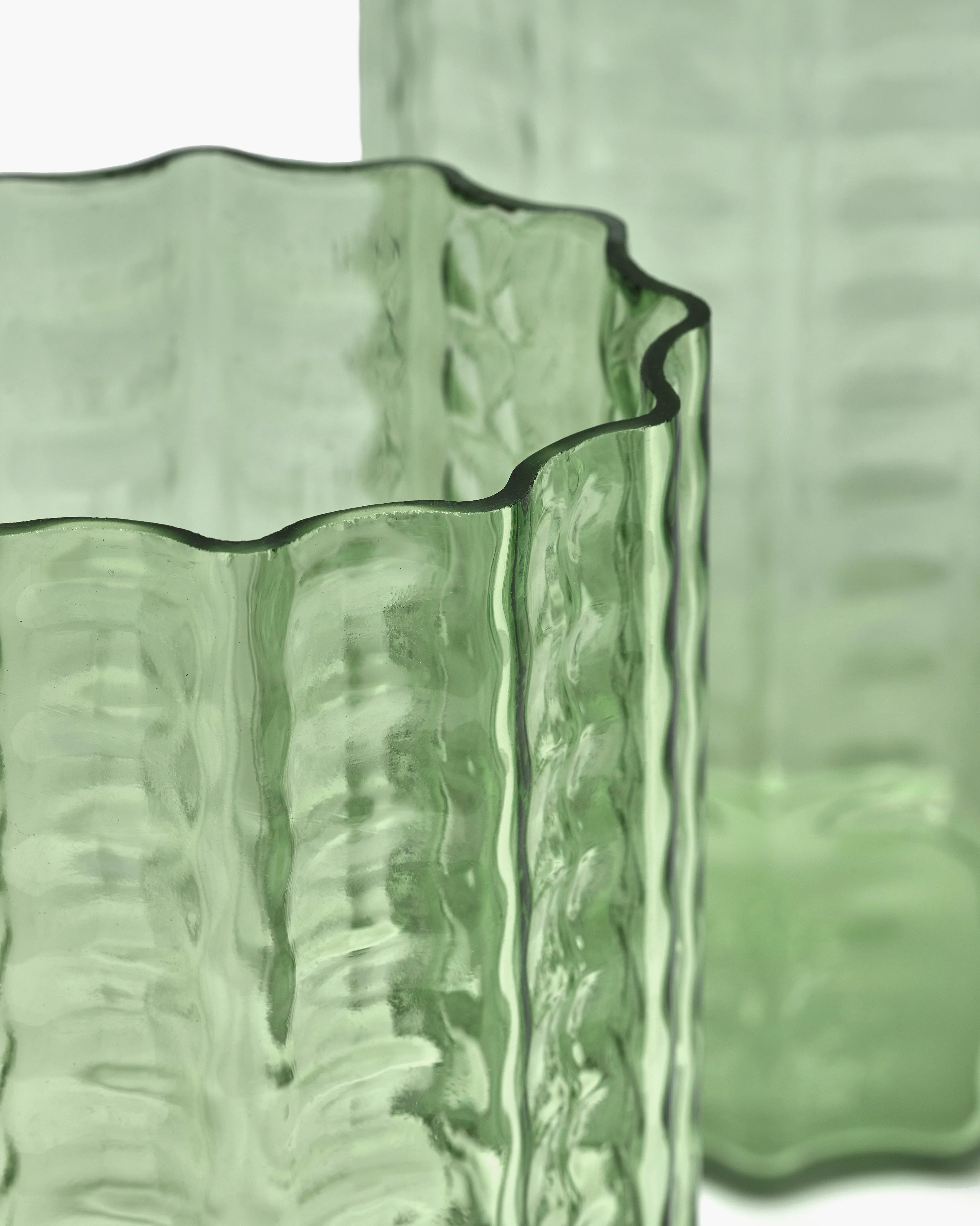 Vase 01 green transparent Waves - Image 2