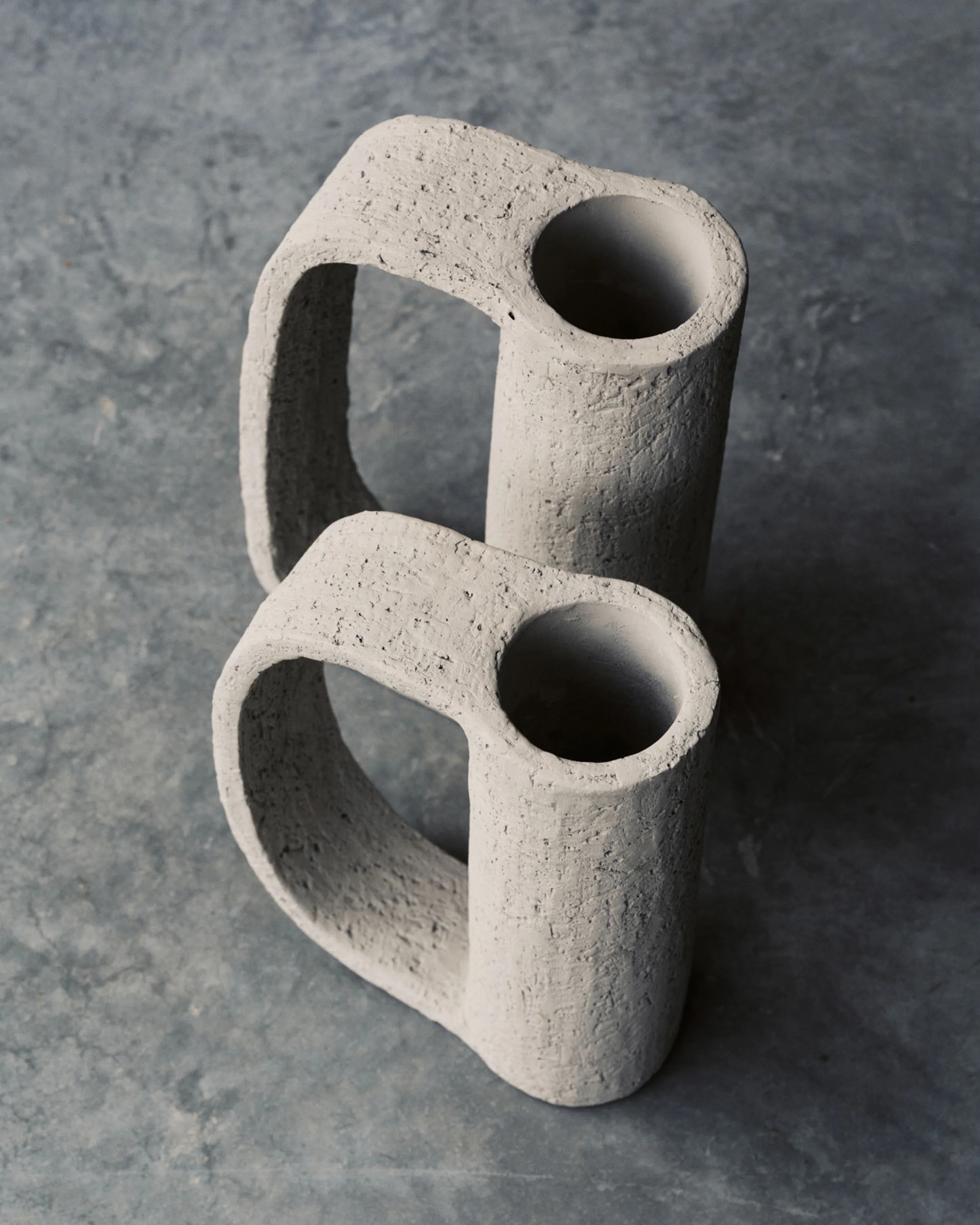 Vase 02 S cement FCK - Image 3