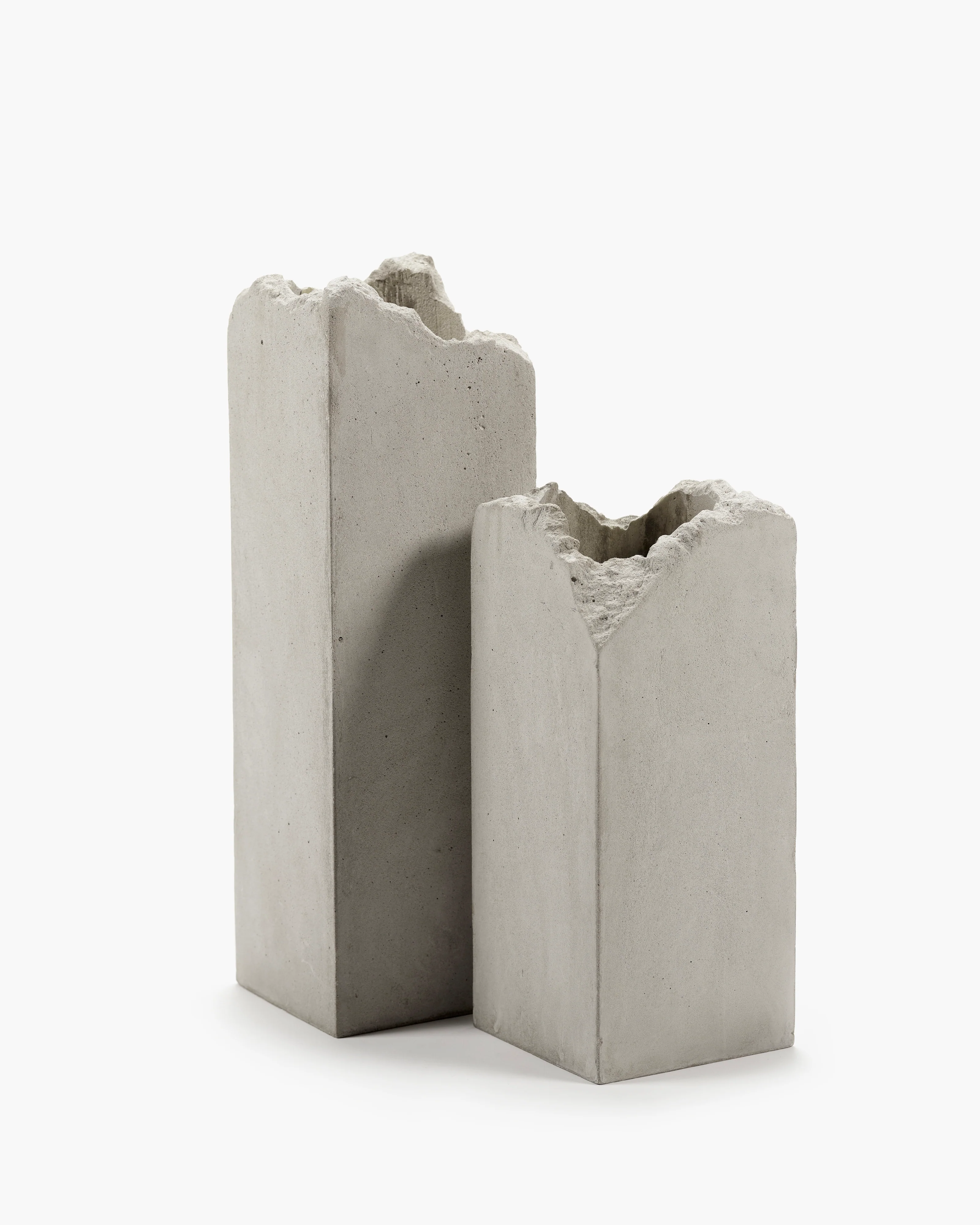 Vase L concrete Broquaine - Image 4