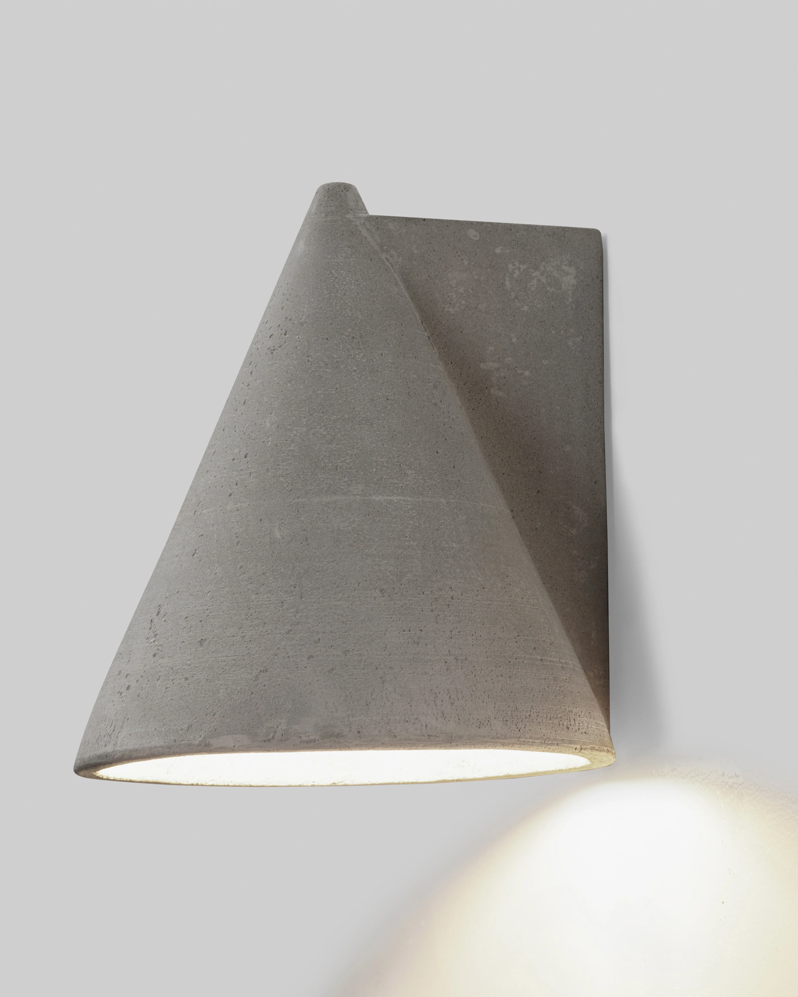 Wall lamp °1 concrete Primary Shape - Image 4