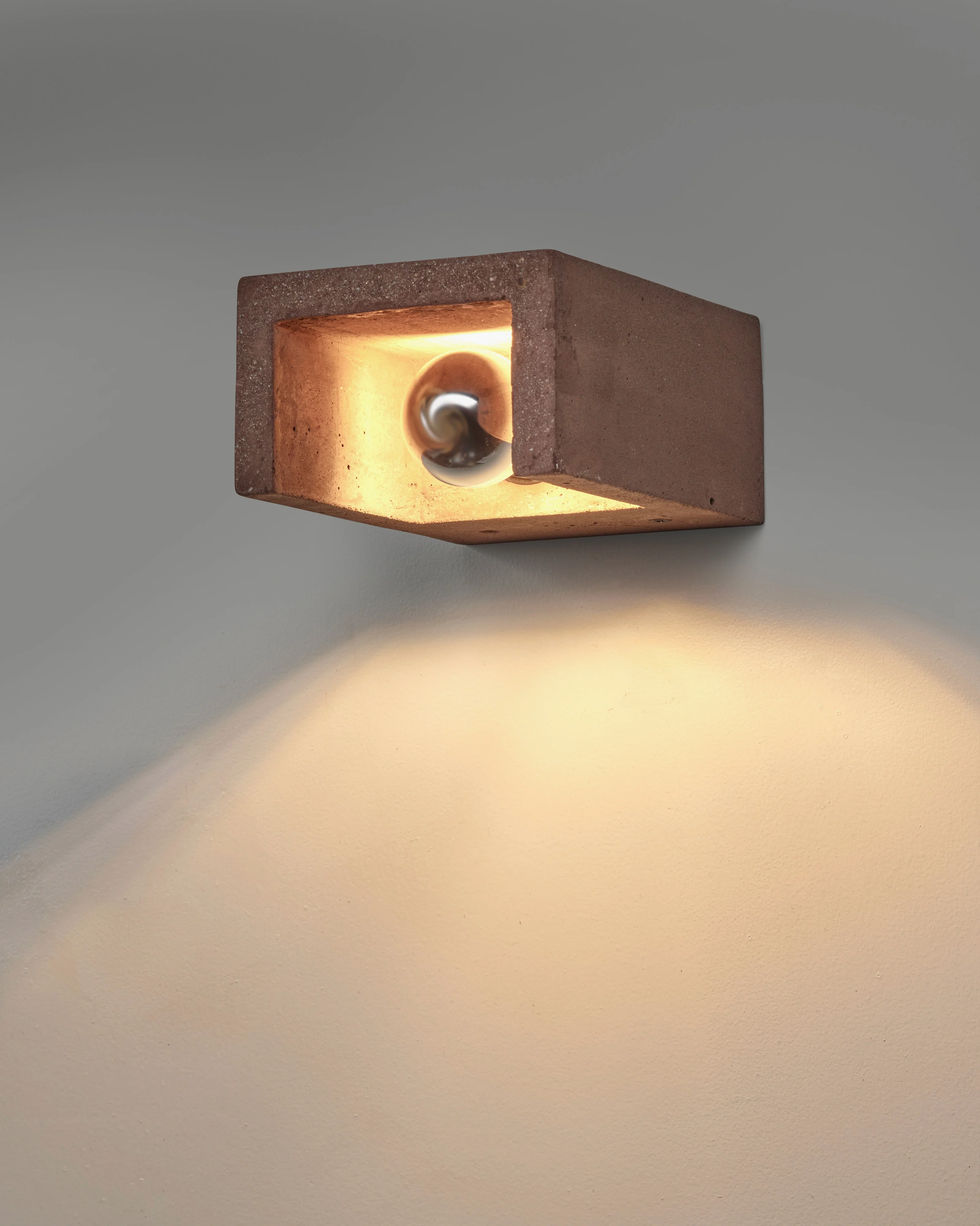 Wall lamp °2 dark red Primary Shape - Image 4